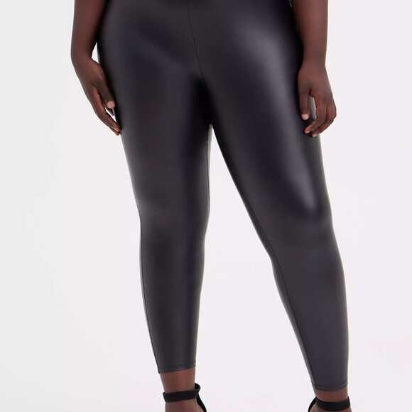 Torrid Full Length Faux Leather High Waisted Leggings Womens Plus Size 2X - Picture 1 of 12